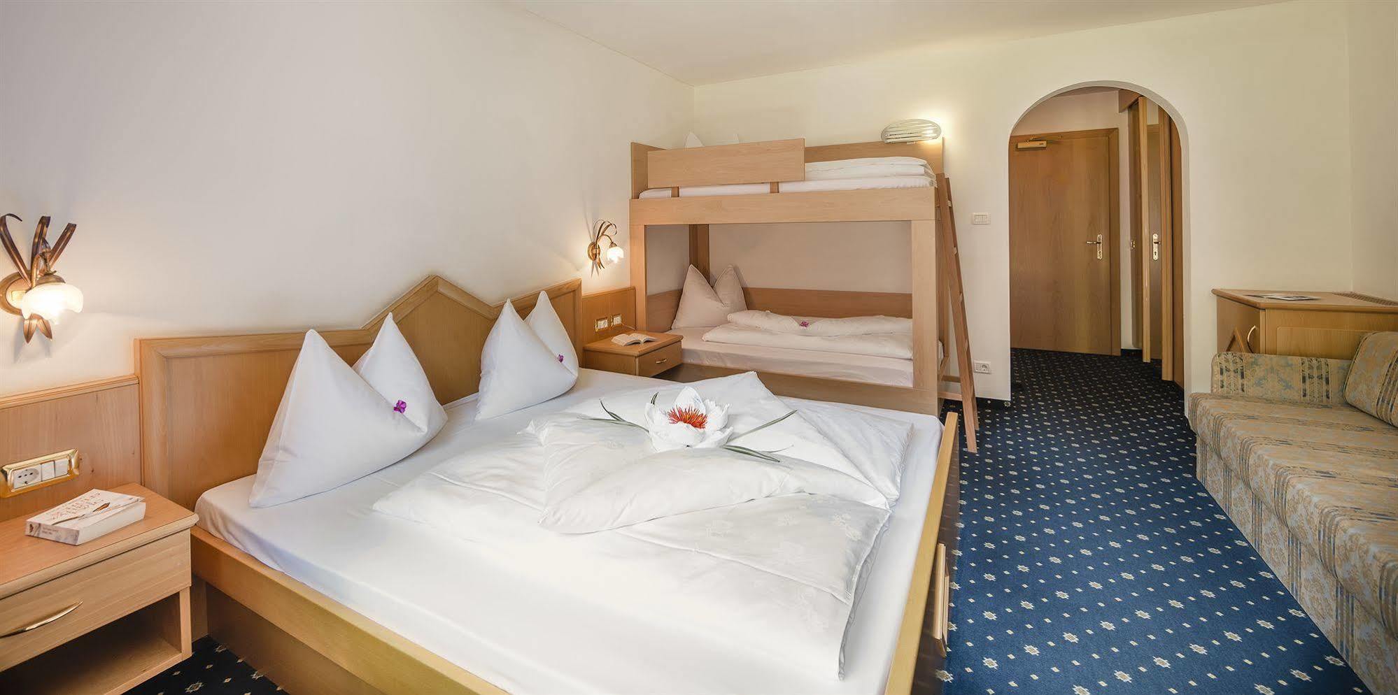 Hotel Bergkristall Brenner Exteriör bild